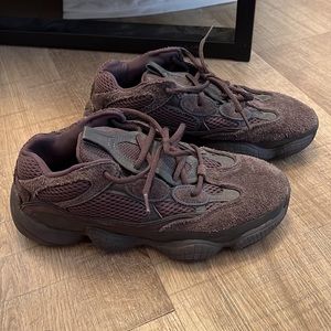 YEEZY 500 Size 8 women 6 1/2 men